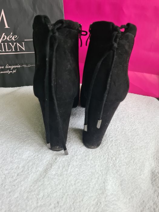 Botki czarne zalando dezee rozmiar 39