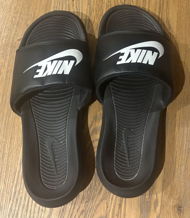 Klapki 42.5 Nike