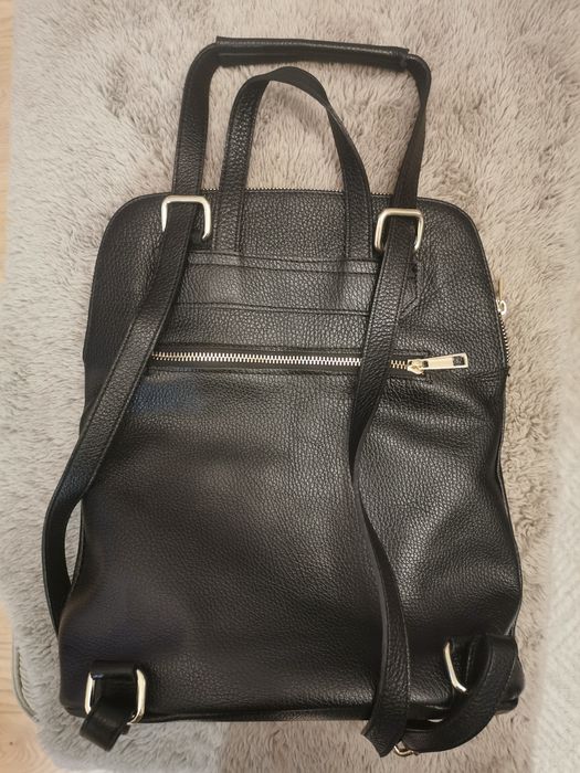 Czarny skórzany plecak torebka 2w1 damski zmieści laptopa