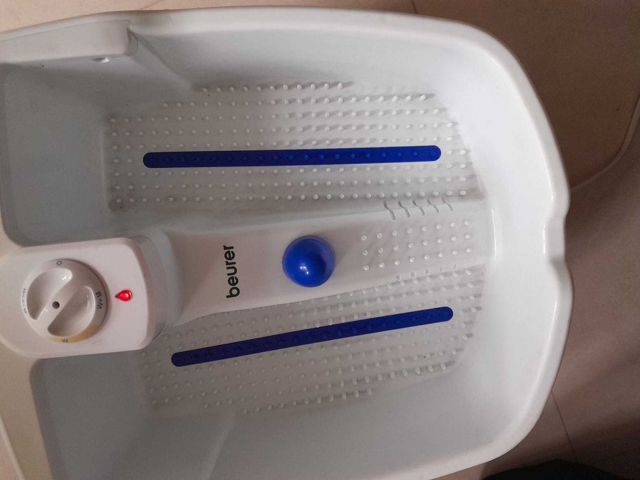 Masażer spa do hydromasażu stóp BEURER