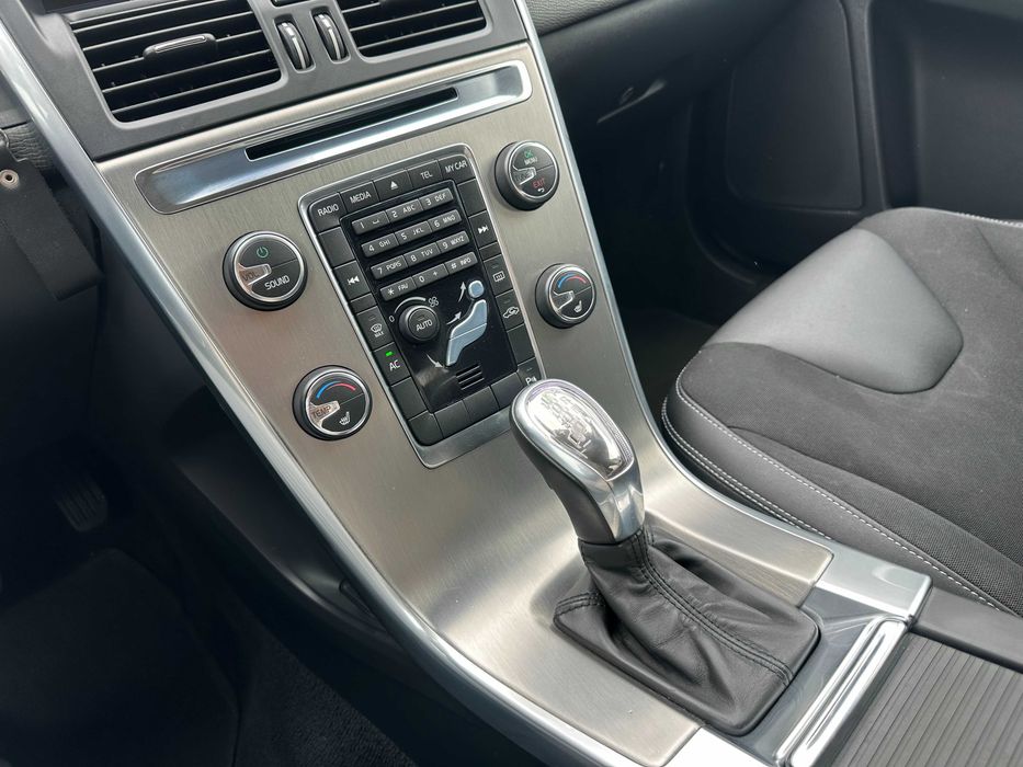 Volvo XC60  2012