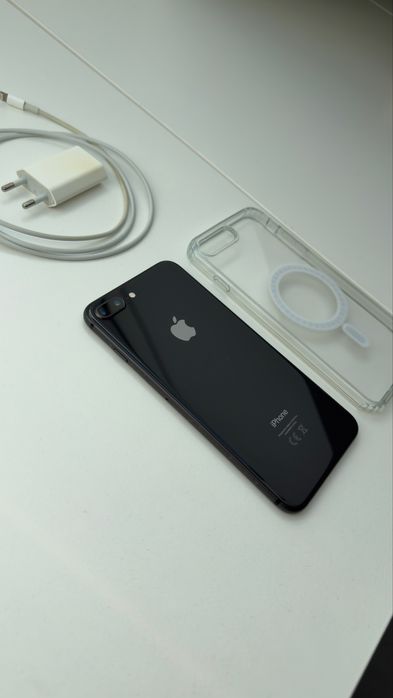 Apple iPhone 8 Plus 64 GB 