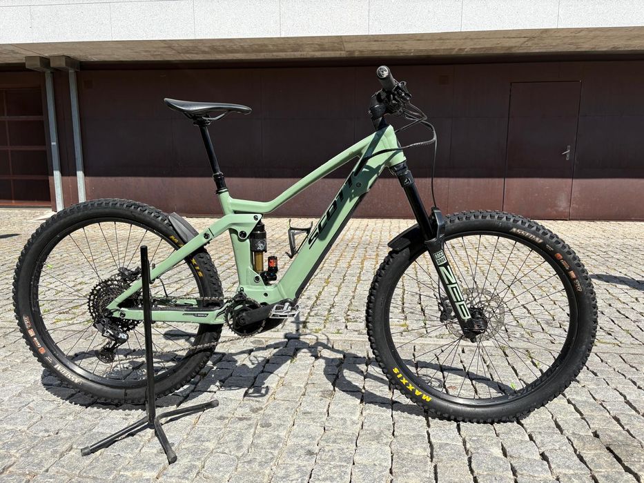 Scott Ransom eRide 920
P
180 de curso à frente e 180 atrás.
Sendo que o amortecedor atrás é novo (tem menos de 1 ano)
O
S
A transmissão é toda nova ta