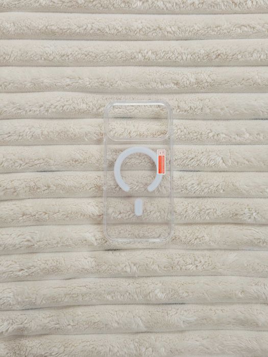 iPhone 17 Pro Max • Apple • Etui MagSafe • Przeźroczyste • Twarde