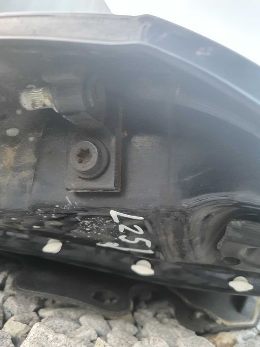 Audi A4 B7 drzwi prawy przód pod kolor LZ5J