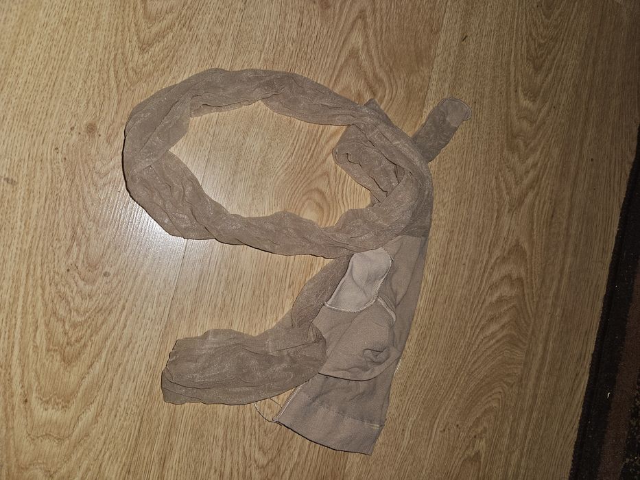 Rajstopy damskie używane beżowy