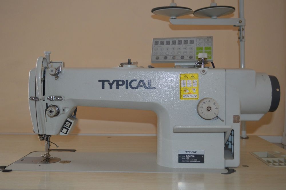 Швейная машина typical GC 6710 HD3. Отличное состояние.
