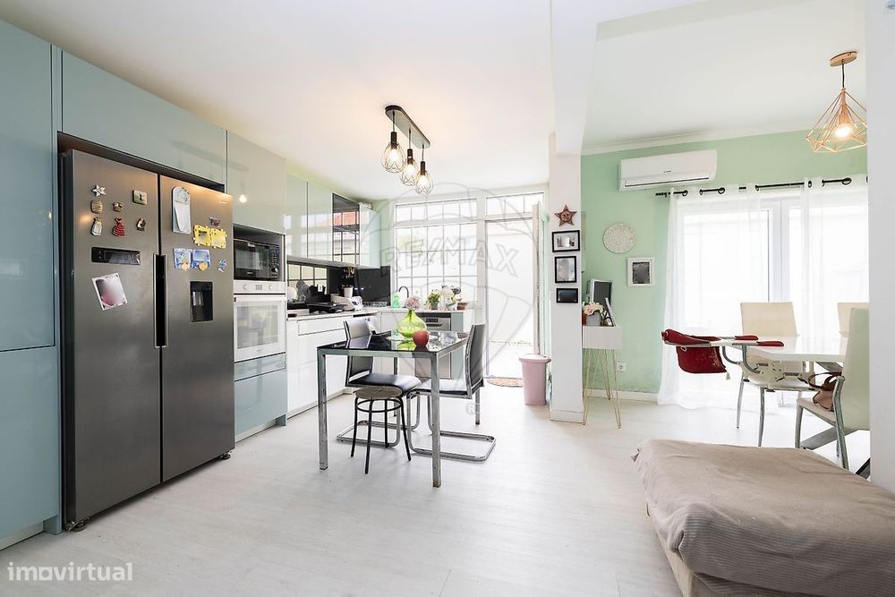 Moradia T4 para venda