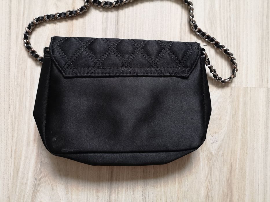 Czarna mini elegancka torebka