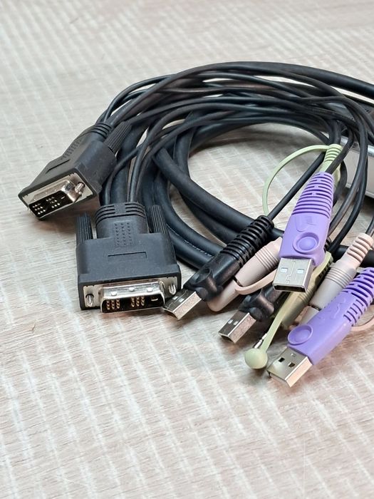 Крування компютерами USB DVI KVM Switch Aten CS682
