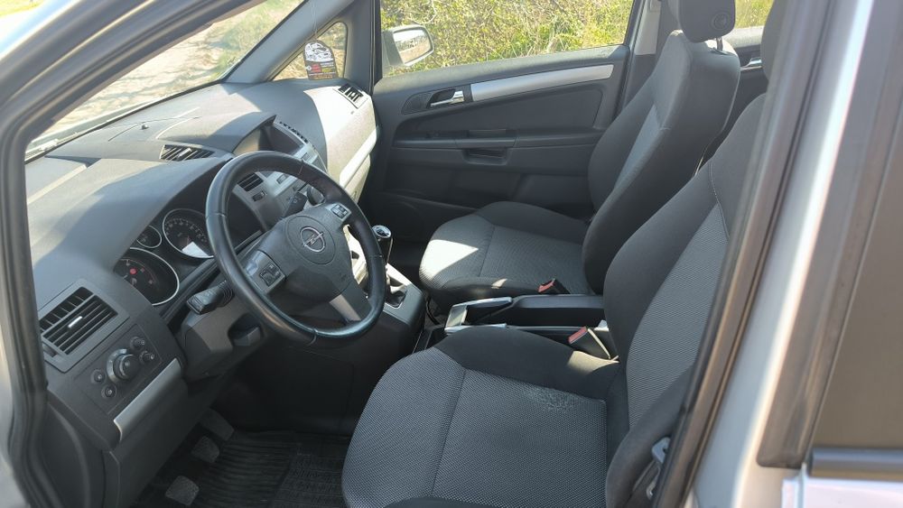 Sprzedam Opel Zafira 1.9 cdti
