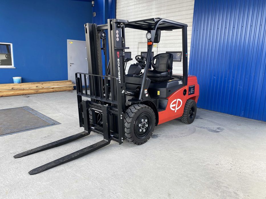 Продаж вилкових навантажувачів Київ нові та вживані гарантія доставка