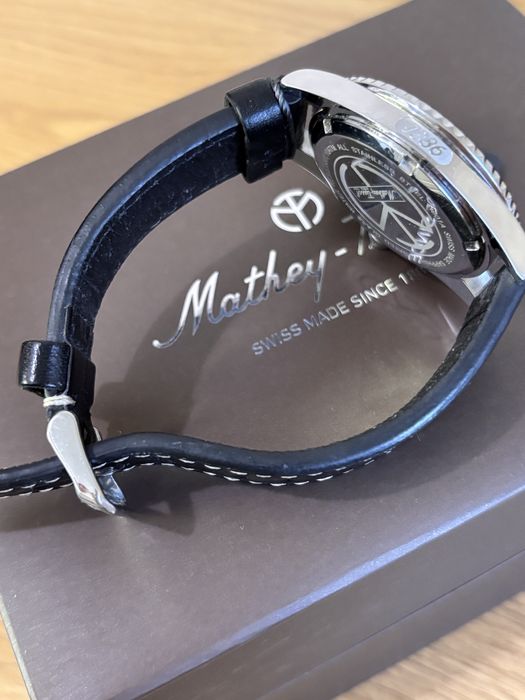 Швейцарський чоловічий годинник Mathey Tissot 1886