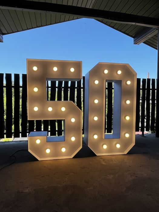 Cyfry LED 50 piędziesiatka