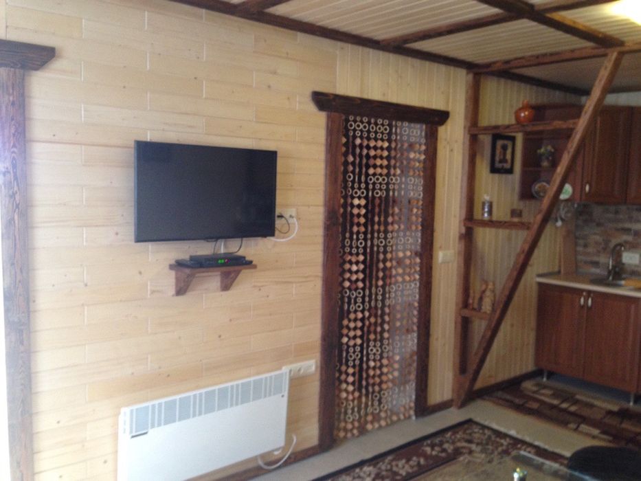 Здається котедж з банею