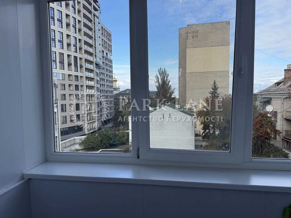 Продаж 2кімн.Січових Стрільців 40/1. Історичний центр.