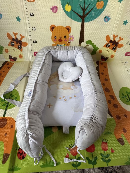 Кокон для новонароджених новий