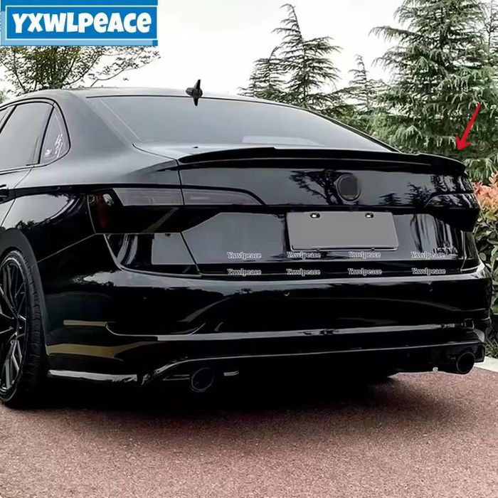 Спойлер Volkswagen Jetta 7 накладка на багажник ляду бленда Джета 7 фольц