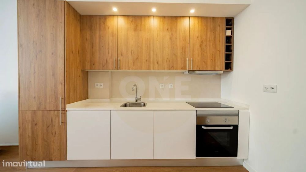 Apartamento T3 Remodelado, no bairro da Codivel, Odivelas