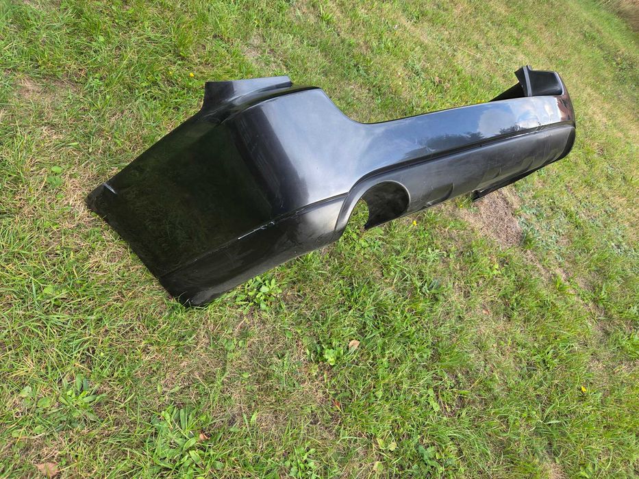 Zderzak tylny Subaru Outback 02-08