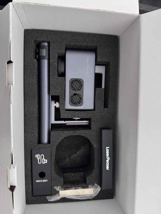 Gravador e Cortador a Laser de Secretária LaserPecker LP2 Plus 10W