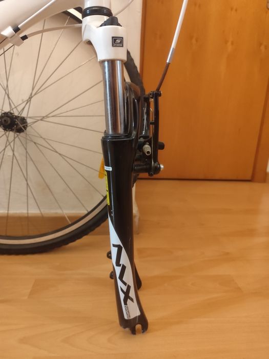 Vendo bicicleta nova specialized