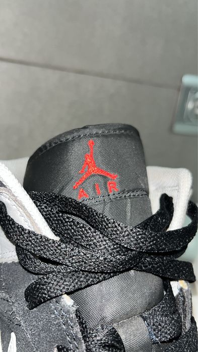 Air Jordan 1 Mid Elephant
