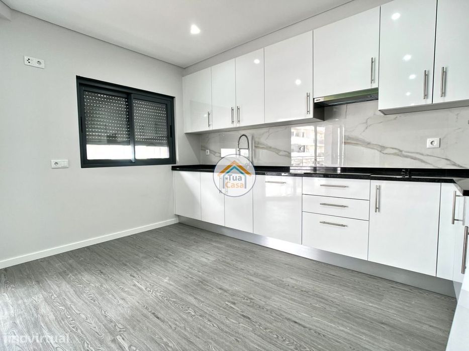 Apartamento T3 com Piscina e Parque Arborizado - Projeto