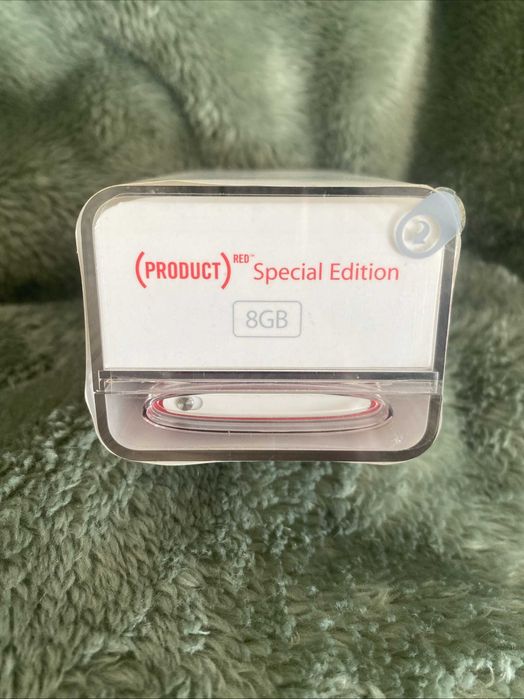 iPod nano 4. generacji (model A1285) w edycji specjalnej (product) RED.