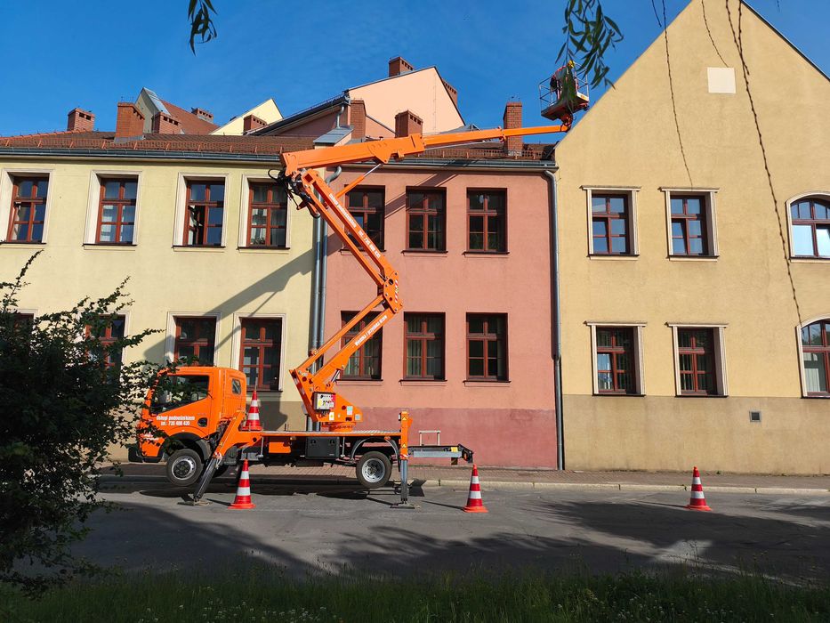 Usługi  podnosnikiem koszowym zwyżka