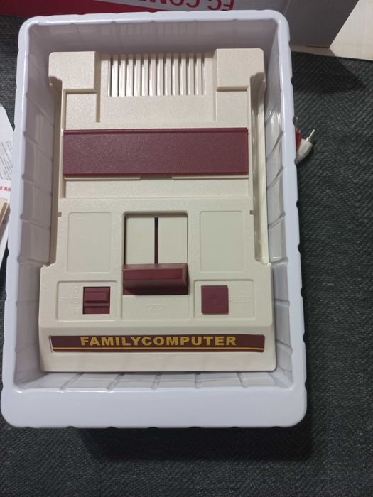 Приставку FC Compact, Dendy.