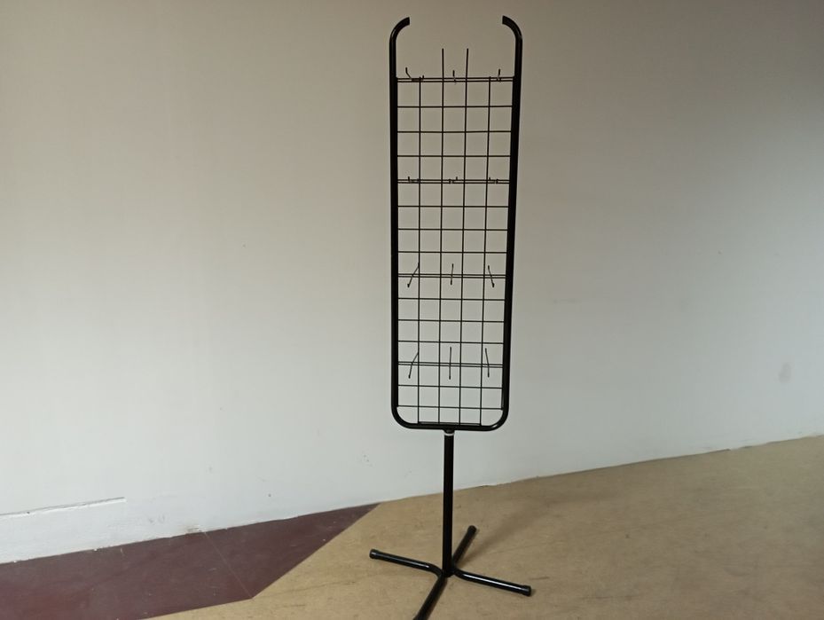Expositor de ferro