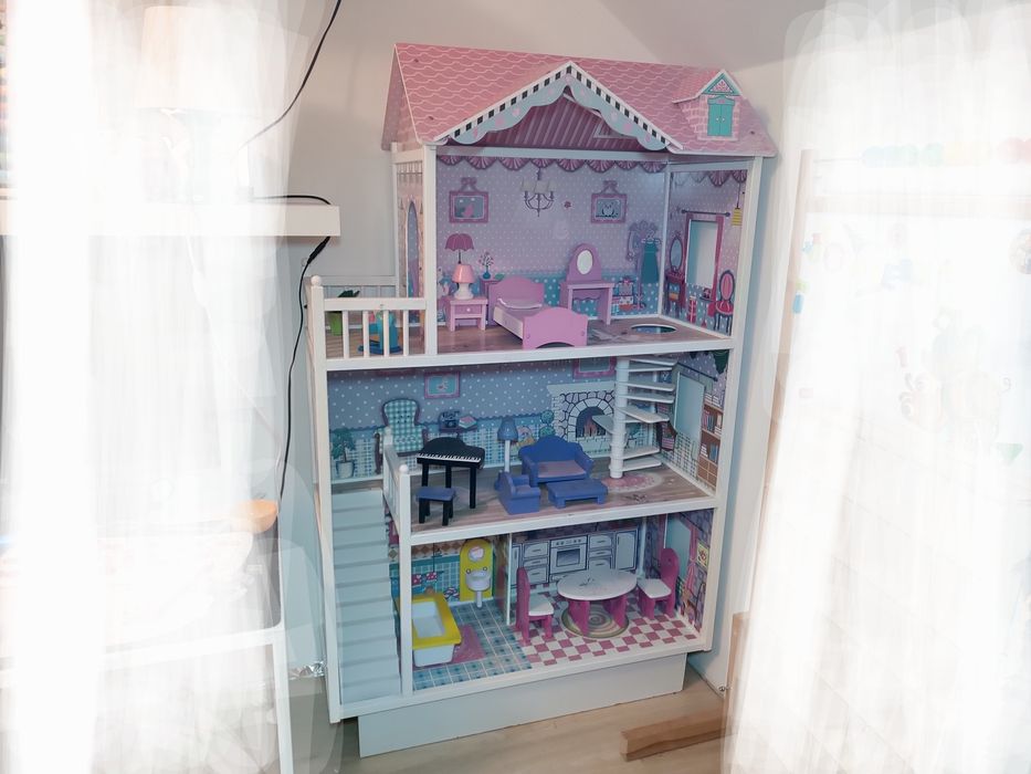 Duży wysoki  drewniany domek dla lalek XXL136 cm