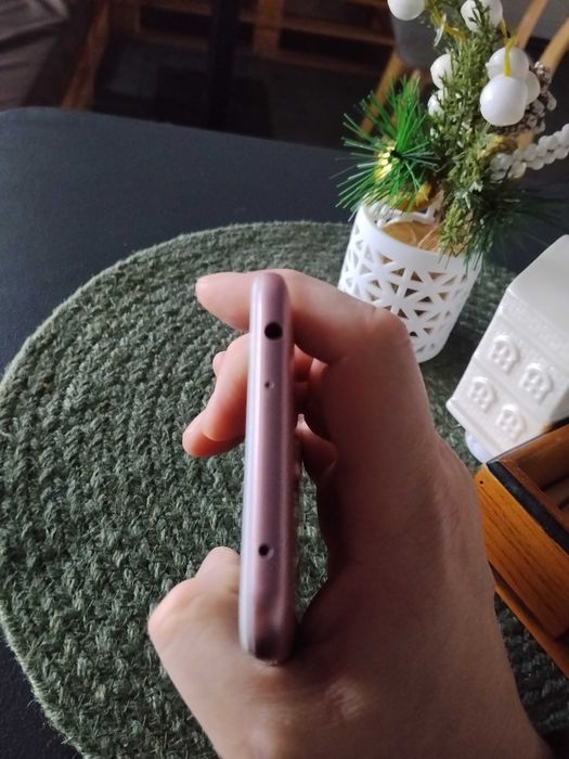 Смартфон Xiaomi Redmi 5 Plus 4/64 Gb