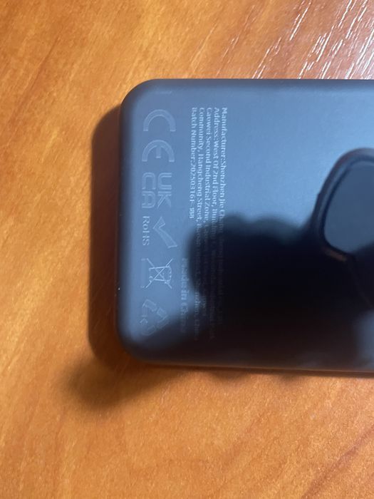 магнітний автомобільний тримач із дротовою зарядкою MagSafe