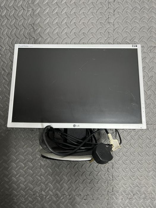 Monitor LG Flatron 19
