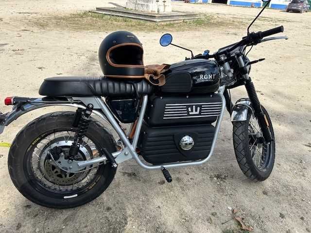Moto Scrambler Elétrica RGNT