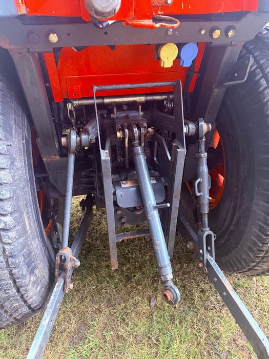 Kubota STV  4x4  traktor ciagnik komunalny  jak deere