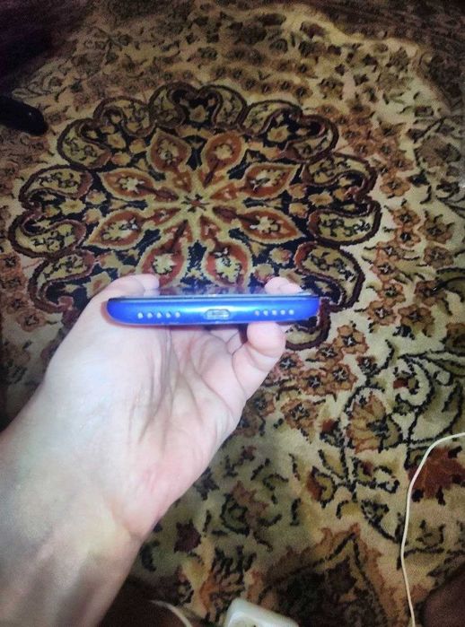 Продам Xiaomi Redmi 7 3/32