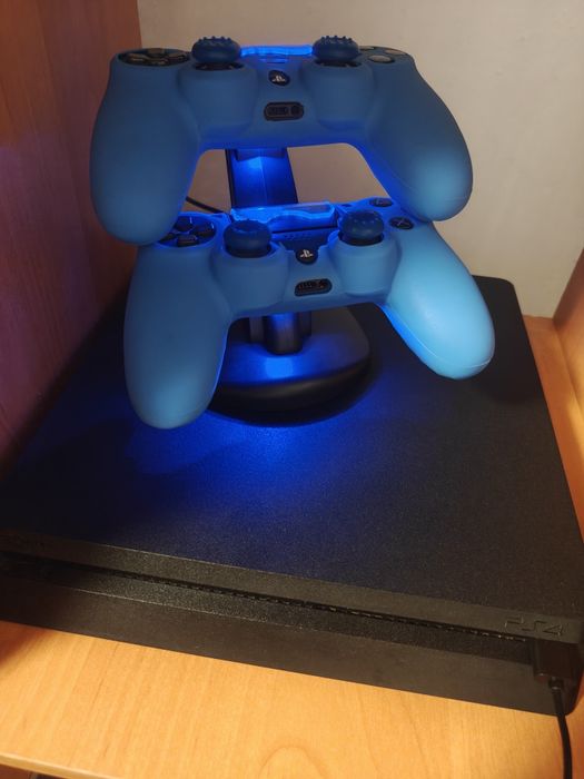 Sony playstation 4 slim 500gb, 2 dualshock, +1tb hdd