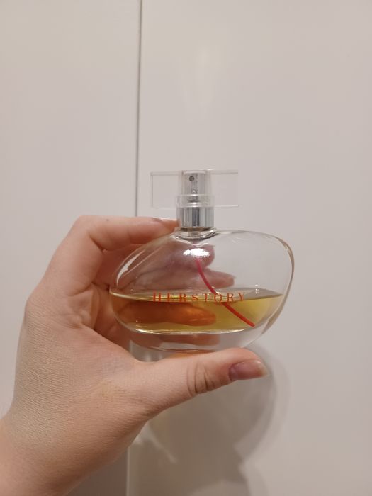 perfumy avon her story