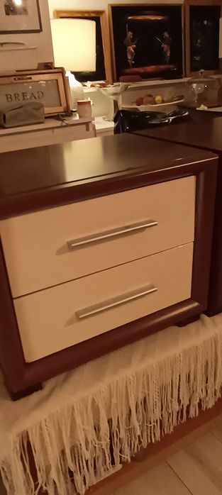 Szafki nocne, jak nowe. Komplet.