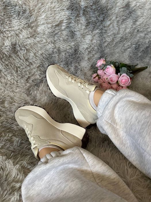New Balance 327 Beige Grey