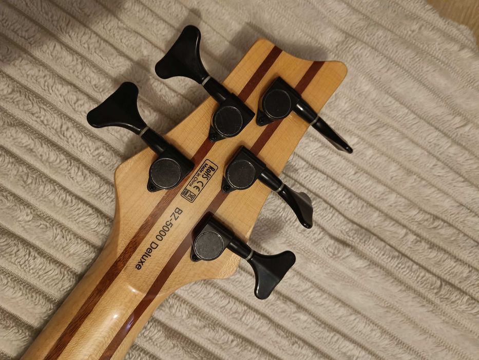 Baixo 5 cordas H.B. BZ-5000 Deluxe