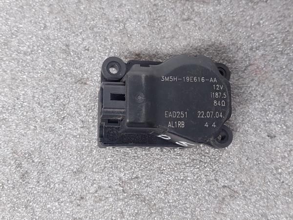 Motor da comporta da sofagem FORD Focus C-Max (DM2)