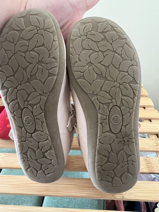 Нарядні туфельки для дівчинки