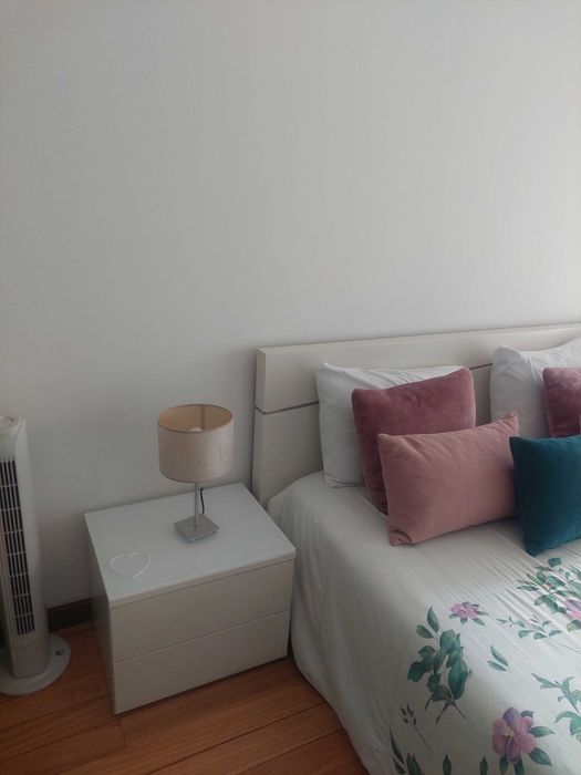 Mobília de quarto moderna e atual,lacada, medida standard, comp