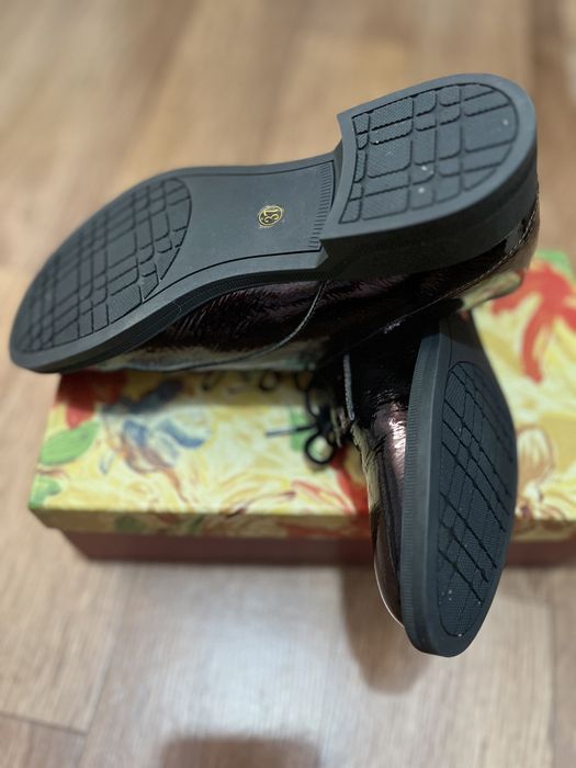 Кожаные туфли