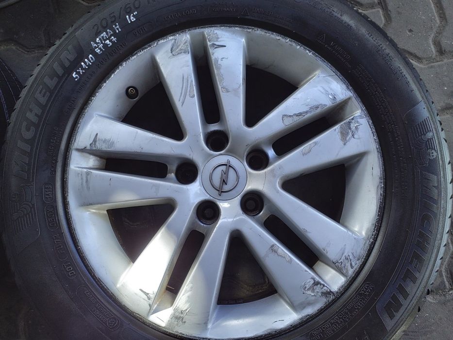 Jantes Opel Astra H R16 Furação 5X110