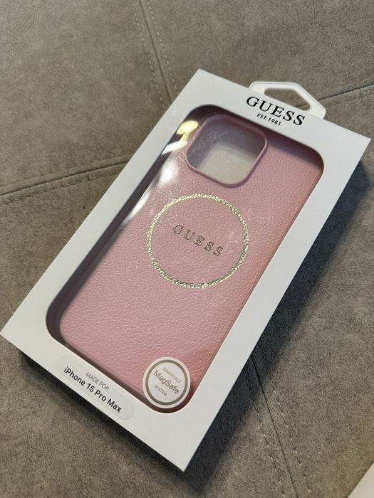 Чохол guess на iphone 15 pro max з MagSafe